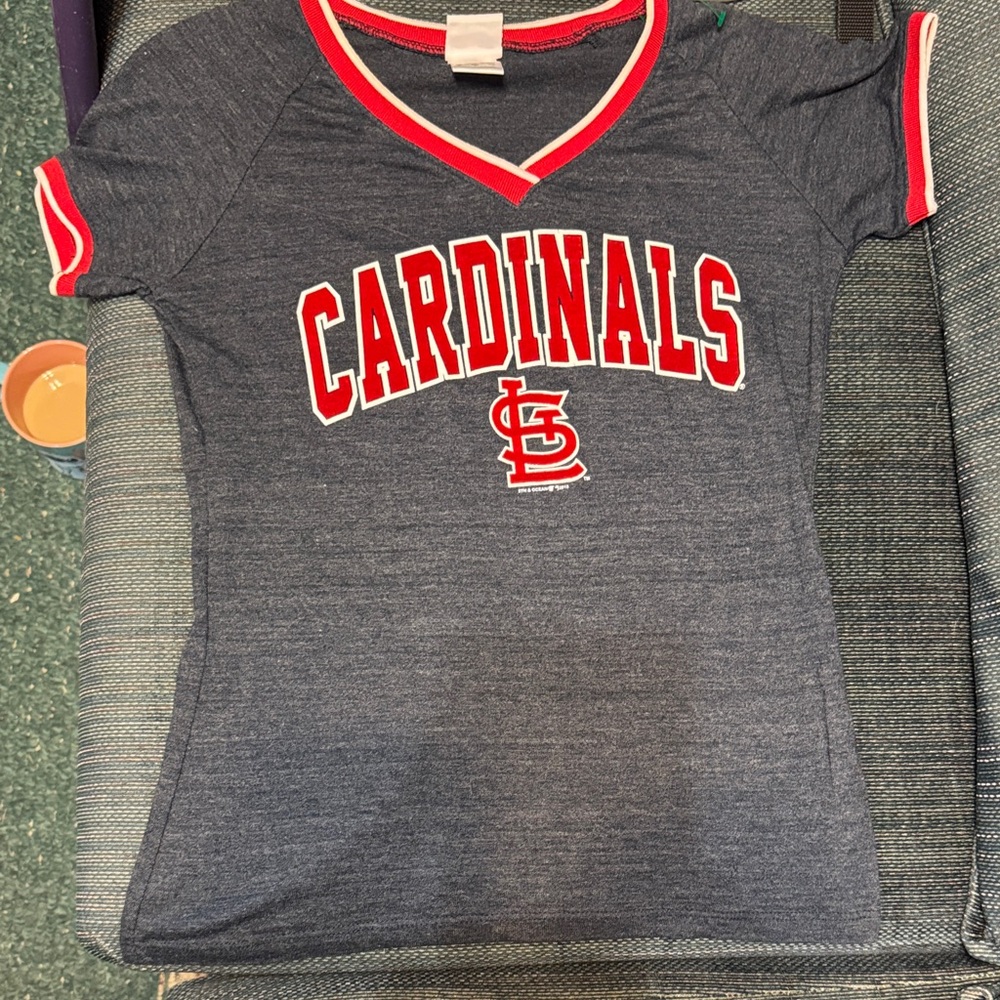 5th & Ocean Gray and Red Cardinals Short Sleeve Tee